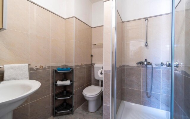 Nice Apartment in Umag With 2 Bedrooms and Wifi