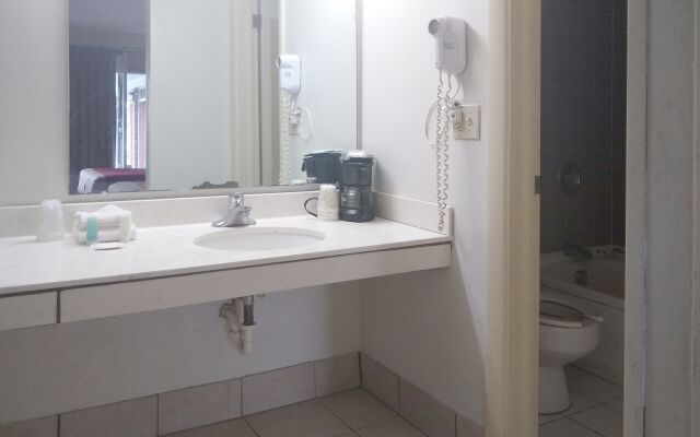 OYO Hotel Sumter SC Downtown