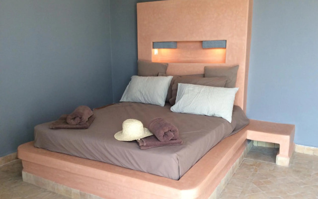 Villa d’architecte 103 commentaires 5* sur 2 sites