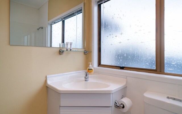 St Johns Cozy & Comfort 2 Bedroom Unit