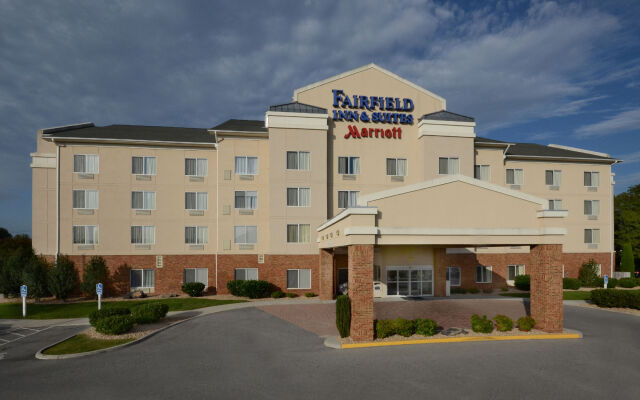 Fairfield Inn & Suites by Marriott Roanoke Hollins/I-81