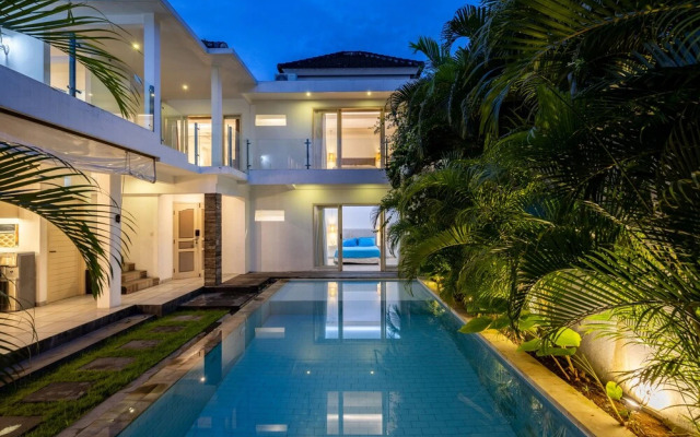 Oceana 4BR Villa in Seminyak By azure