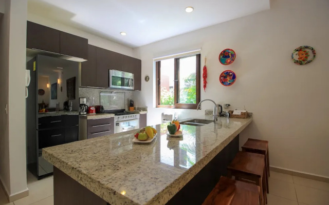 Family 2 Bedrooms Condo with Balcony and Pool Facilities