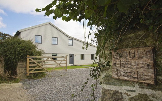 Moult Hill Barn