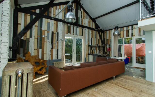 Paardenstal, Private House with wifi and free parking for 1 car