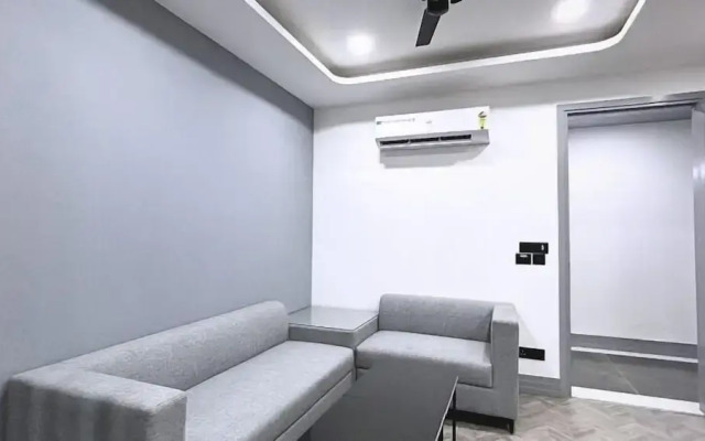 BedChambers Serviced Apartment, Golf Course, Gurgaon