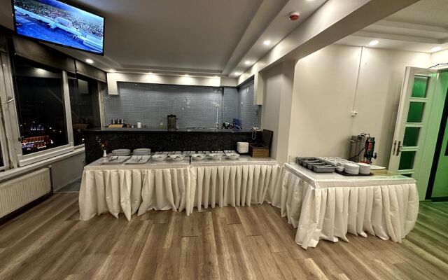 Headman Hotel