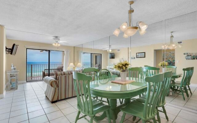 Regency Towers 3 Bedroom Apartment