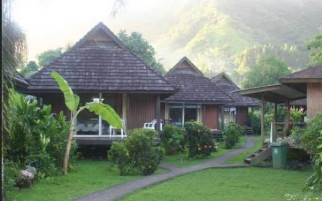 Tauhanihani Village Lodge La Vague Bleue
