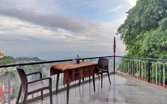 OYO 92514 Savitri Hotel Nand Palace