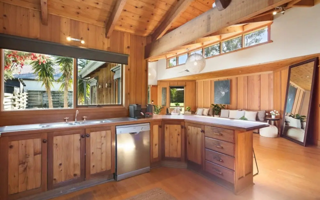 Aireys Rustic Chic - Rejuvenate Stays