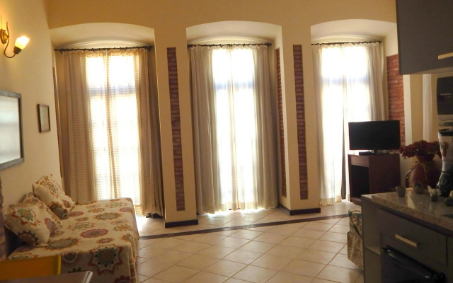 Solar do Carmo Suites & Apartments