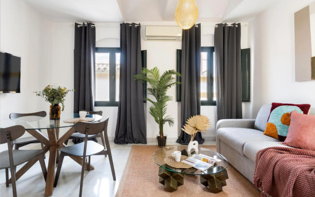 Suites Plaza De Los Refinadores Maestranza