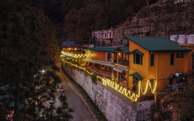 The Himalayan Living Whistling Pines