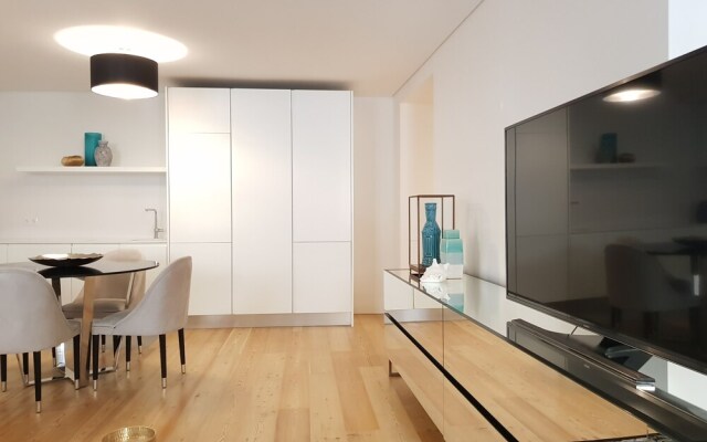 Lisbon Finestay Santana