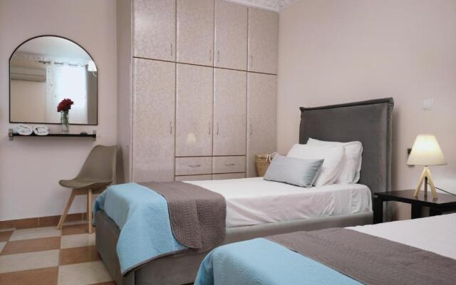 Blue Lagoon Luxury Apartment B2