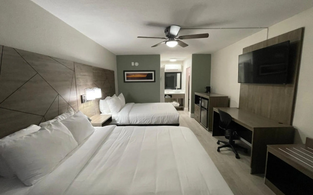 Quality Inn & Suites Airport/Cruise Port Hollywood