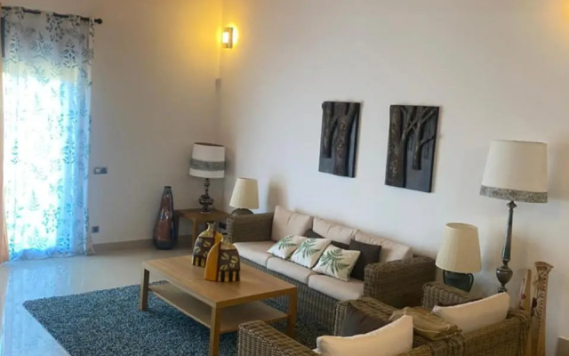 Private Villa. Near of the Beach