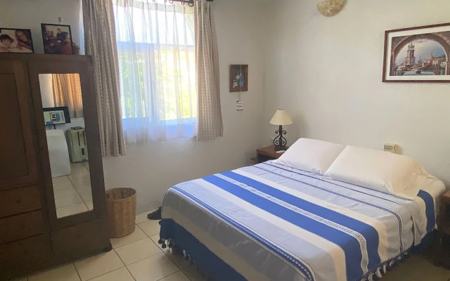 Zandoyo Bed & Breakfast