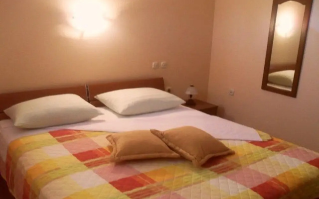 Mario - With Garden - A1