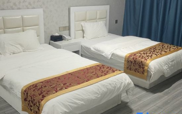 Jinhong Business Hotel