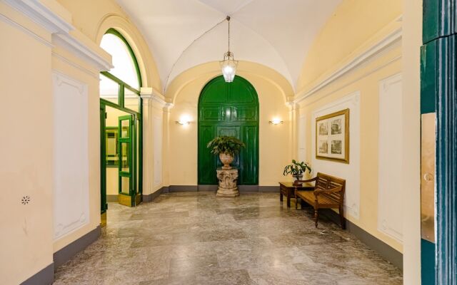 A World Aparts - 61 Margutta