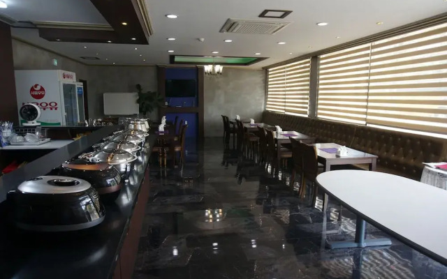 Modern Business Hotel