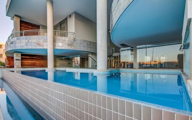 Canal Quays Luxury Apartments