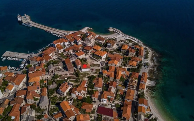 Žana - 30m From Beach - A2