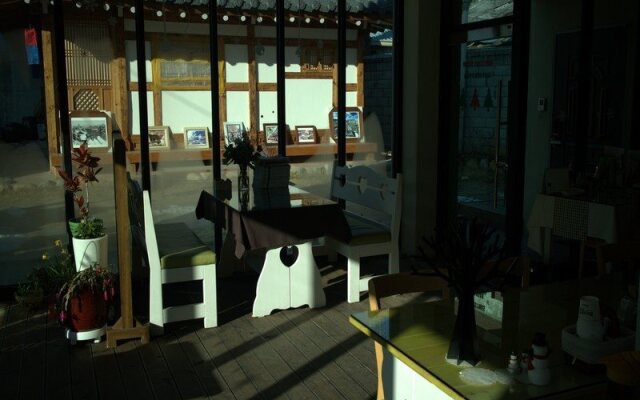 Deokindang & Su Guesthouse