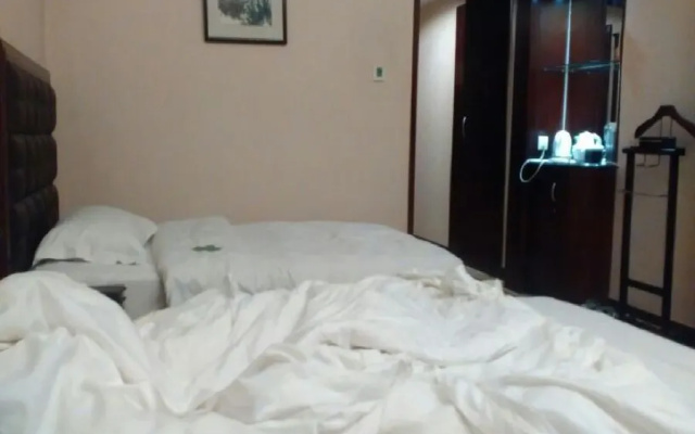 Yiyang Huatian Hotel