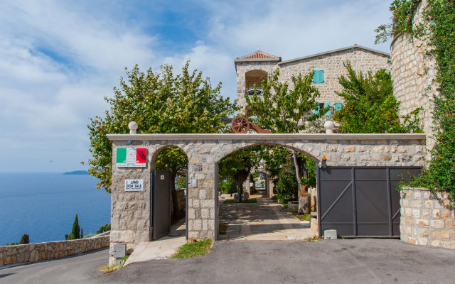 Olive Resort