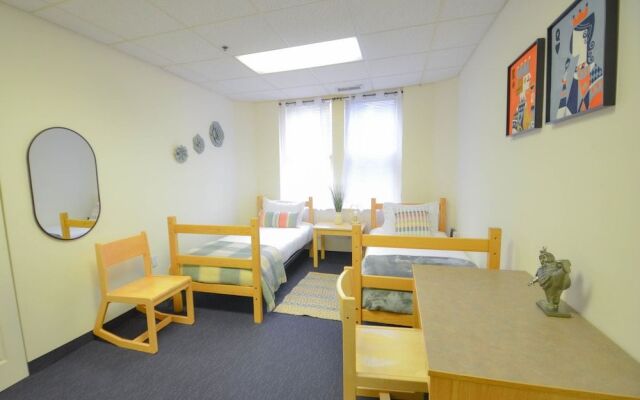 Michie House in College Hill - Hostel