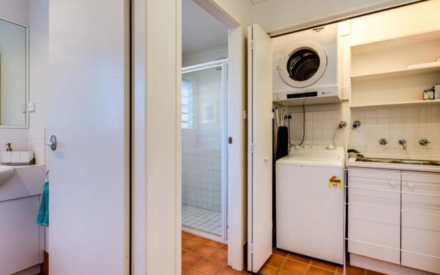 Hyams Seaside Apartment 4pm Check Out Sundays