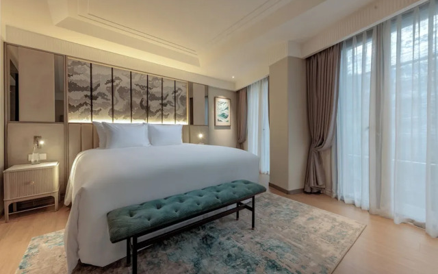 La Siesta Premium Lakeside