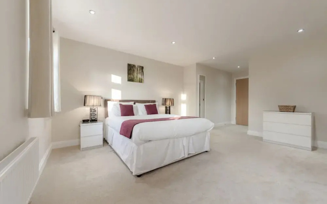 Roomspace Apartments -Kinnaird Court