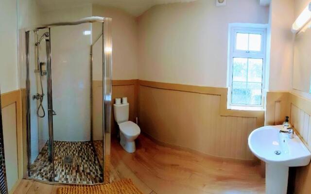 Dulrush Lodge Guest House and Self Catering