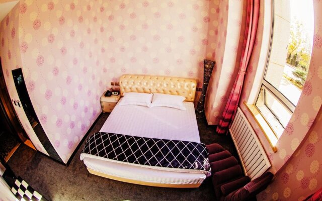 Dalian 1219 Theme Hotel