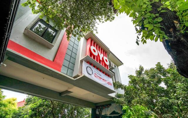 OYO 587 Penginapan Sinar Harapan