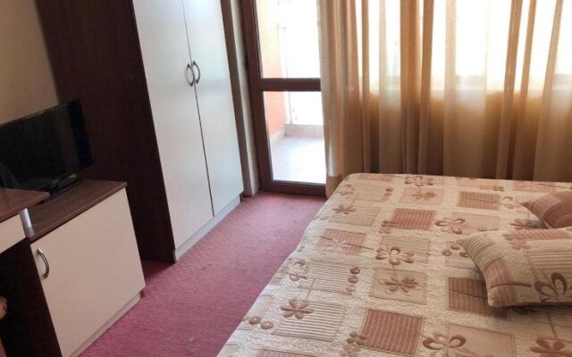 Family Hotel Dayana