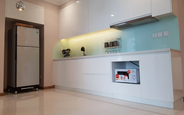 Central Park 1 Bedroom Apartment