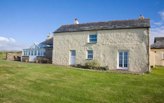 Higher Tresmorn Farm