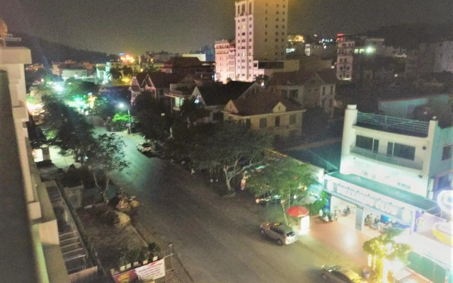 Phoenix Hotel Ha Long