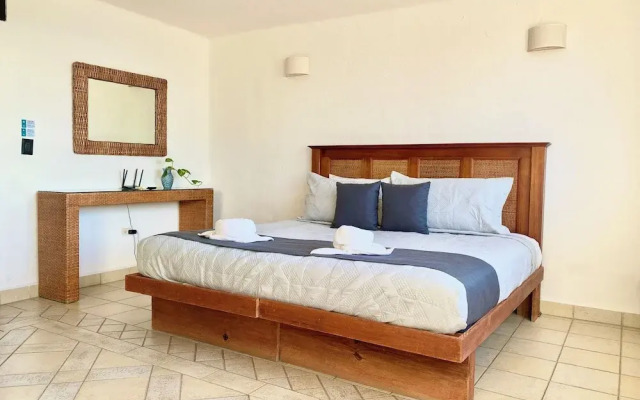 Cascada by Andiani Travel