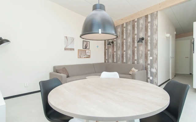 Beautiful Lodge With a Dishwasher, in Bloemendaal