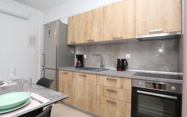 Mare Monte Luxury Apartments 2