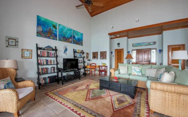 Seven Palms Serenity: Beachfront Oasis