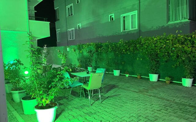 Paradi̇se Apart Otel