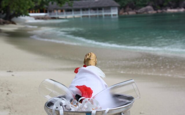 Le Domaine de La Reserve Hotel