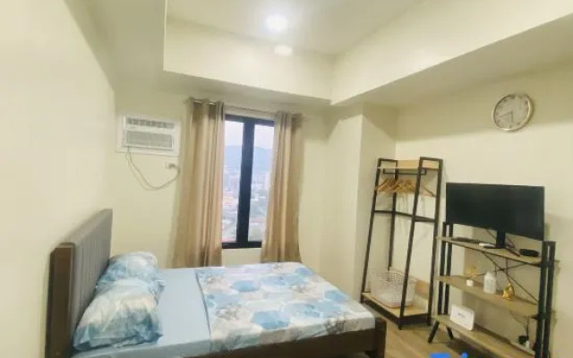 The Median Unit 1808